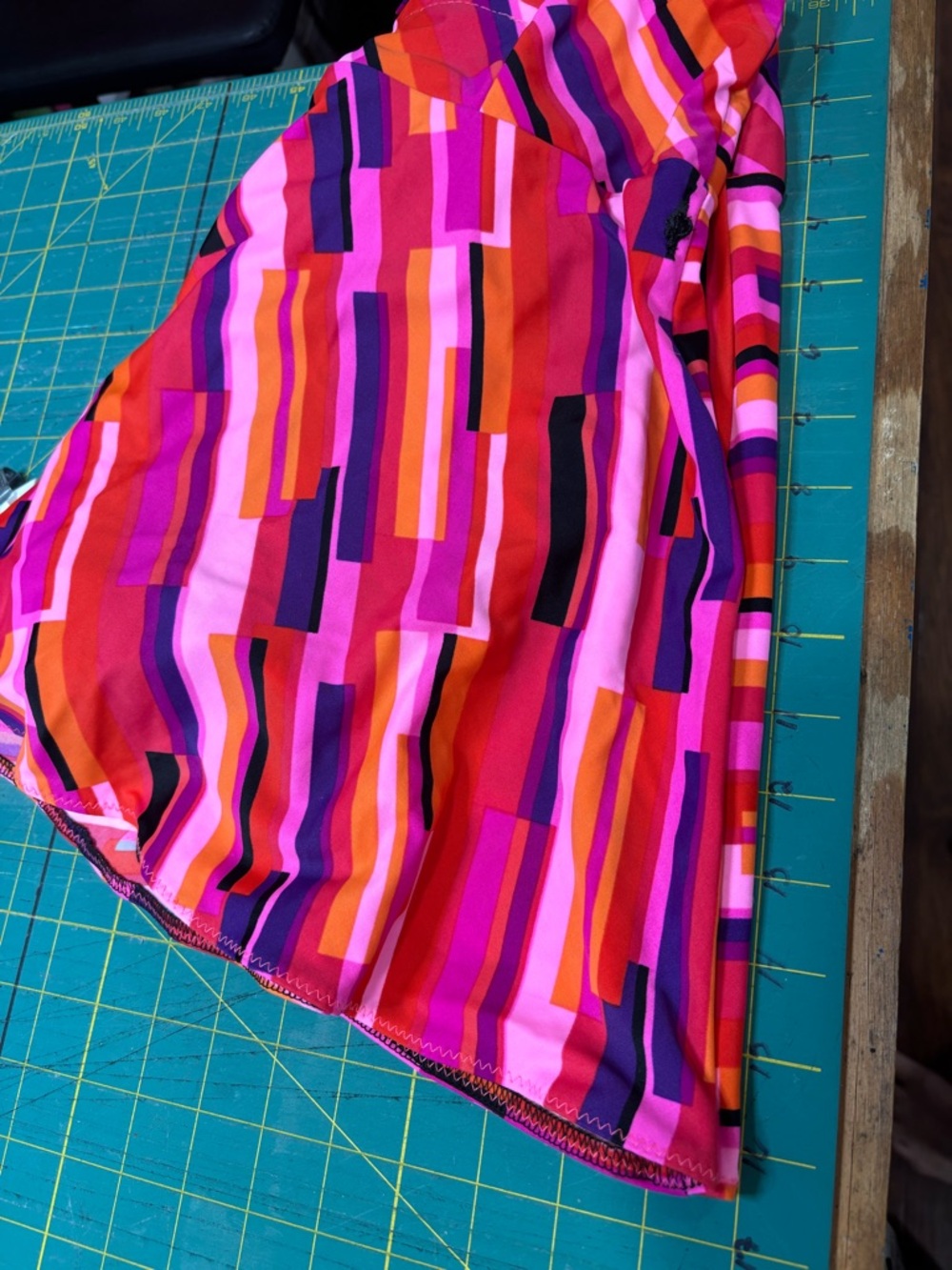 Bold Geometric Stripe Running Skirt in Pink & Red